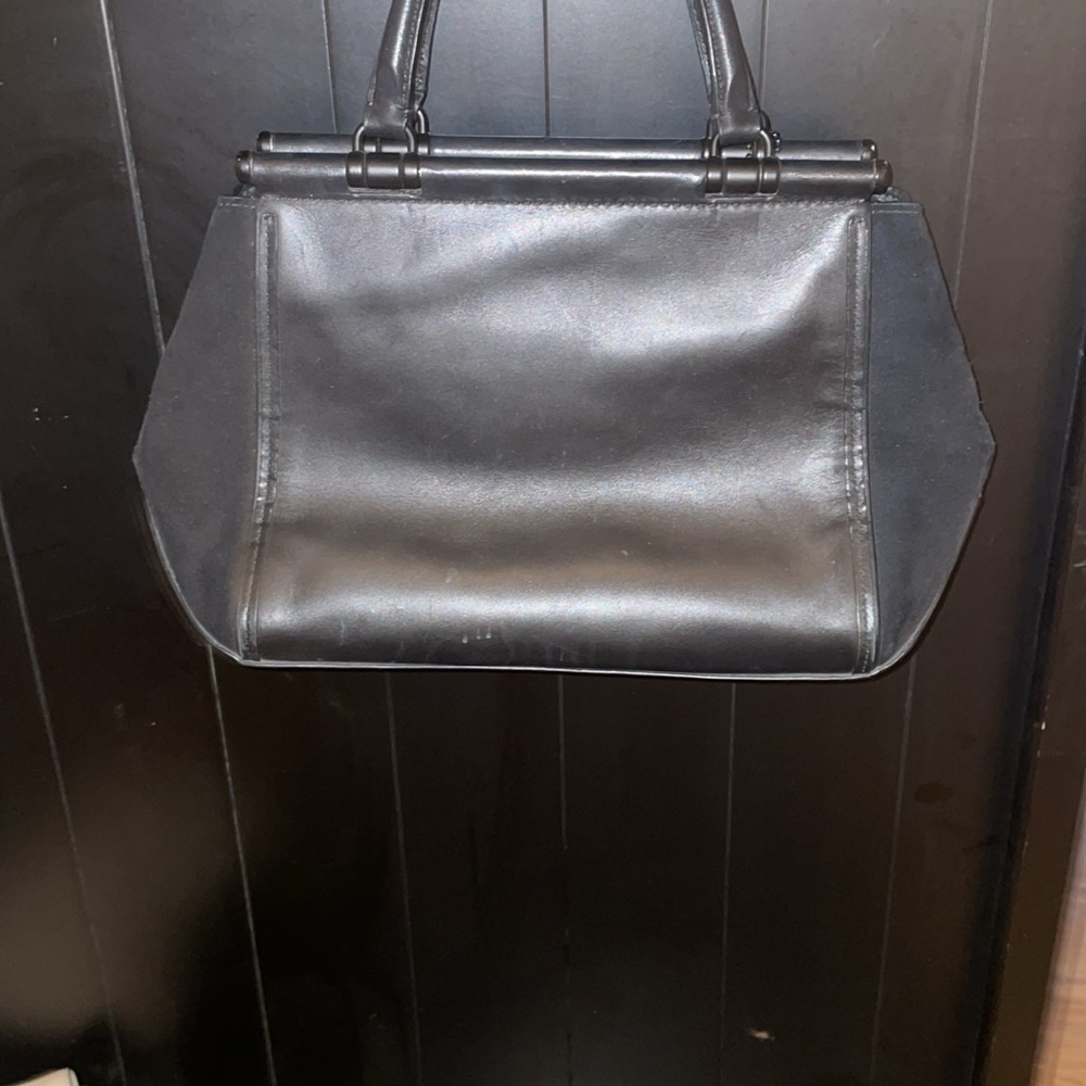 Coach - Picture 5 of 10